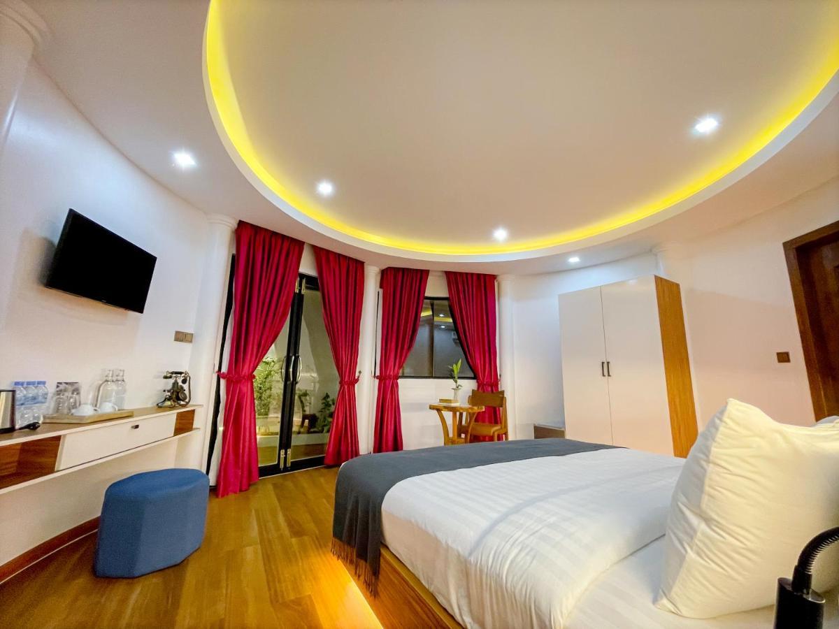 Cambana La Riviere Boutique Hotel Battambang Exterior photo